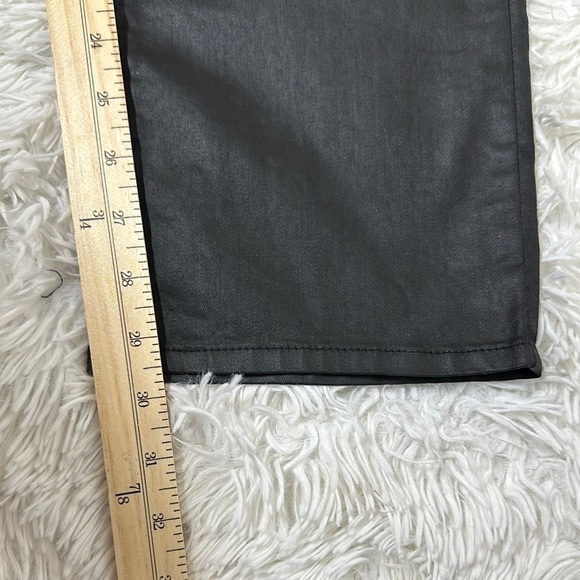 Guess Black Straight Jeans Classic Fit - Picture 9 of 13